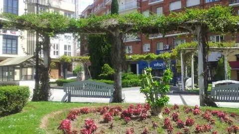 Plaza de Peque&ntilde;eces de Torrelavega