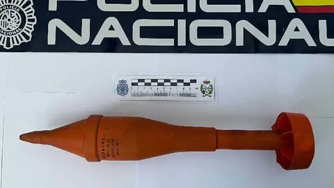 Artefacto hallado por la Polic&iacute;a Nacional en La Inmobiliaria | Foto: Polic&iacute;a