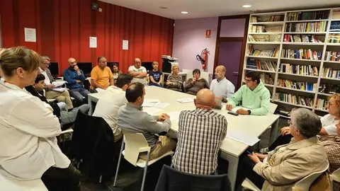 Reuni&oacute;n entre Ayuntamiento de Torrelavega y comisiones y asociaciones culturales | Foto: Ayuntamiento