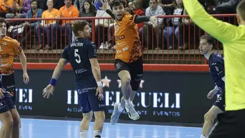 Nico Colunga ante Benidorm | Foto: BM Torrelavega