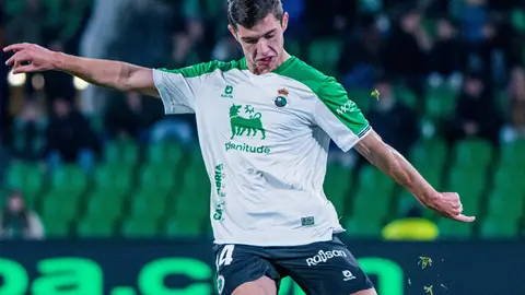 Diego D&iacute;az en el partido ante la SD Huesca | Foto: Real Racing Club