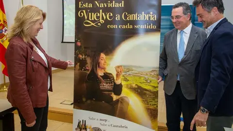 La consejera Mar&iacute;a Jes&uacute;s Susinos ha presentado la campa&ntilde;a acompa&ntilde;ada del director general de Pesca, Paulino San Emeterio, y el director de la Oficina de Calidad Alimentaria (ODECA), Juan Luis Centeno | Foto: Gobierno