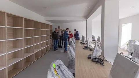 Vista general de la sala de inform&aacute;tica del centro inaugurado esta semana.