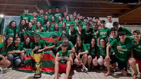 El Club Nataci&oacute;n Torrelavega revalida su triunfo en la Copa Federaci&oacute;n | Foto: CNT