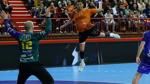 Javi Mu&ntilde;oz, jugador del BM Torrelavega | Foto: BMT