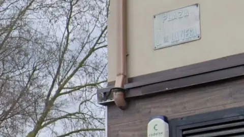 Plaza Leonor de la Vega, uno de los 11 espacios en Torrelavega con nombre de mujer