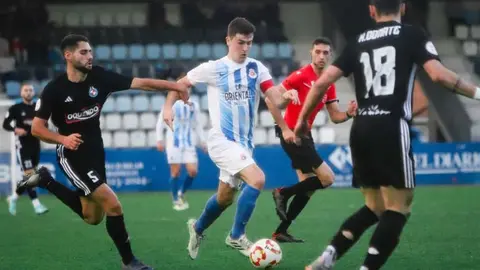 Alberto G&oacute;mez en el partido ante el UD Llanera | Foto: N&eacute;stor Revuelta/RSGT