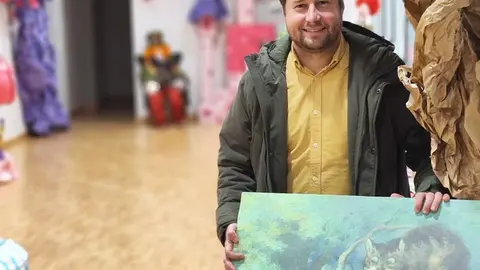 Fran Gasc&oacute;n, concejal de Cultura, en la muestra del Mes del Libro 2025 | Foto: Ayuntamientoi