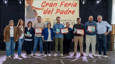 Foto de familia de la Gran Feria del D&iacute;a del Padre en Polanco