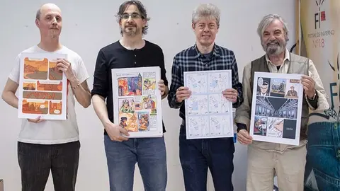 Jurado del concurso de comic con los trabajos ganadores.