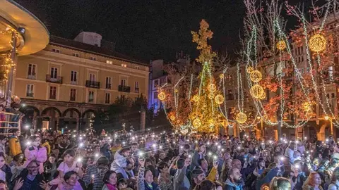El alumbrado navide&ntilde;o de Torrelavega costar&aacute; 15.000 euros m&aacute;s que en 2024 | Foto: Ayuntamiento