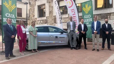 Presentaci&oacute;n de la campa&ntilde;a 'Comprar en Torrelavega va sobre ruedas' | Foto: Radio Studio