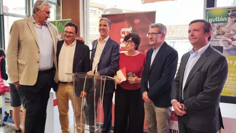 Inauguraci&oacute;n de la feria de empleo '45+: talento que impulsa' en la C&aacute;mara de Comercio de Torrelavega