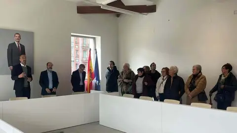 Imagen de archivo del sal&oacute;n de plenos durante la inauguraci&oacute;n del nuevo edificio municipal en La Llama | Foto: Radio Studio