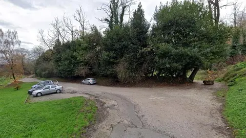 El Ayuntamiento asfaltar&aacute; el acceso norte al parque de La Viesca