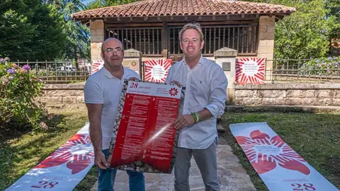 El alcalde de Reoc&iacute;n, Pablo Diestro, y el concejal Fernando Callejo presentan el programa del D&iacute;a de las Instituciones 2025 | Foto: Ayuntamiento