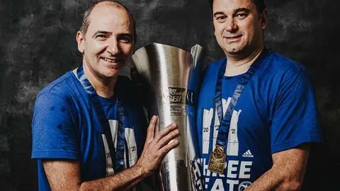 Israel Gonz&aacute;lez celebrando uno de los t&iacute;tulos conquistados en Alemania | Foto: ALBA Berl&iacute;n