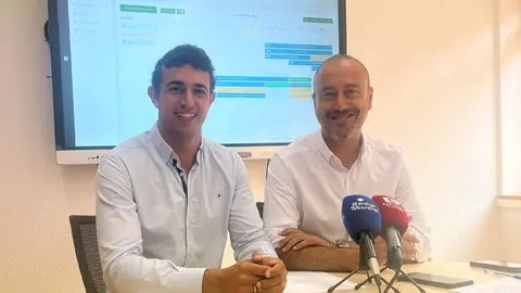 Nacho Gonz&aacute;lez y Javier L&oacute;pez Estrada presentan la IV Liga de Pe&ntilde;as Somos39300 | Foto: Radio Studio