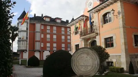 Ayuntamiento de Pi&eacute;lagos, en Renedo