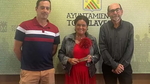 Borja Pel&aacute;ez, Esther V&eacute;lez y Luis Salcines anuncian el hist&oacute;rico acuerdo | Foto: Radio Studio