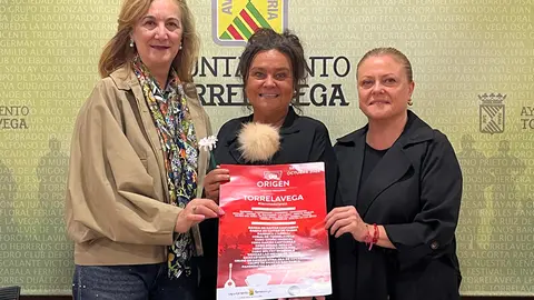 De izquierda a derecha: Carmen Olarreaga, Esther V&eacute;lez y Pilar Fern&aacute;ndez | Foto: Radio Studio