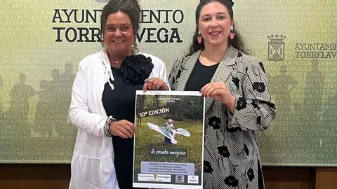 Esther V&eacute;lez y Aroa G&oacute;mez presentan la Senda Mitol&oacute;gica de 2025 | Foto: Radio Studio