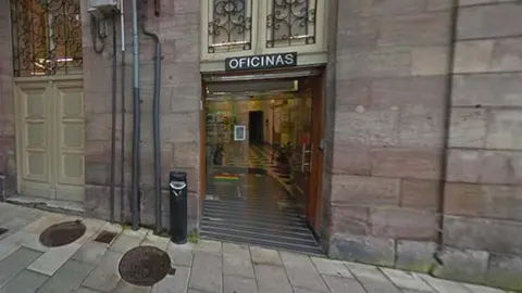 Oficina de recaudaci&oacute;n de Torrelavega en el Palacio Municipal
