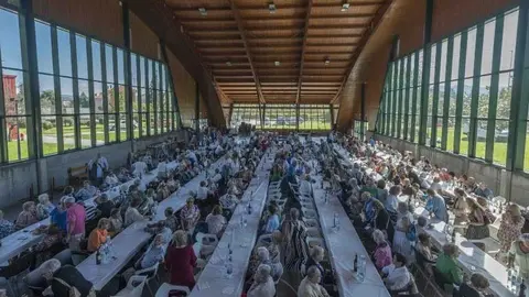 Fotograf&iacute;a del Ayuntamiento de la comida organizada el pasado mes de octubre con motivo de la Semana del Mayor de Torrelavega