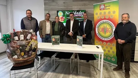Presentaci&oacute;n de la campa&ntilde;a de dinamizaci&oacute;n comercial 'Navidades en COMVEGA' | Foto: Radio Studio