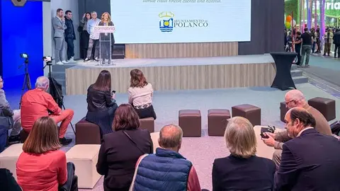 La alcaldesa junto al resto de representantes de Polanco durante la presentaci&oacute;n en Fitur el pasado a&ntilde;o | Foto: Ayuntamiento de Polanco