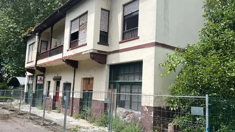El derribo del antiguo Centro Andaluz, una de las prioridades para la MMB | Foto: Radio Studio