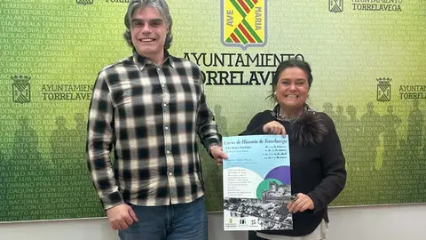 Marcos Pereda y Esther V&eacute;lez presentan la II edici&oacute;n del ciclo | Foto: Radio Studio