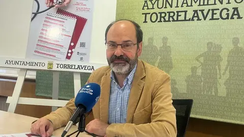 El concejal de Sanidad, Jos&eacute; Luis Urraca, presenta Martes de Salud | Foto: Radio Studio