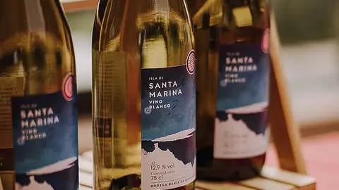 Santa Marina, uno de los vinos que elabora Bodega Bah&iacute;a de Santander