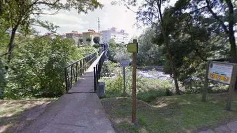 Puente de La Barquera desde La Viesca
