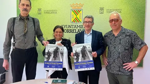 Presentaci&oacute;n de la exposici&oacute;n fotogr&aacute;fica '40 a&ntilde;os en Europa. Los inicios' | Foto: Radio Studio
