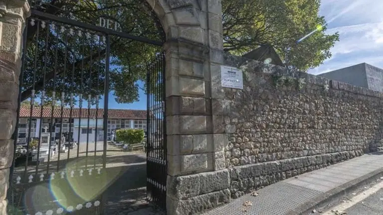 Acceso al Cementerio de Geloria | Foto: Ayuntamiento