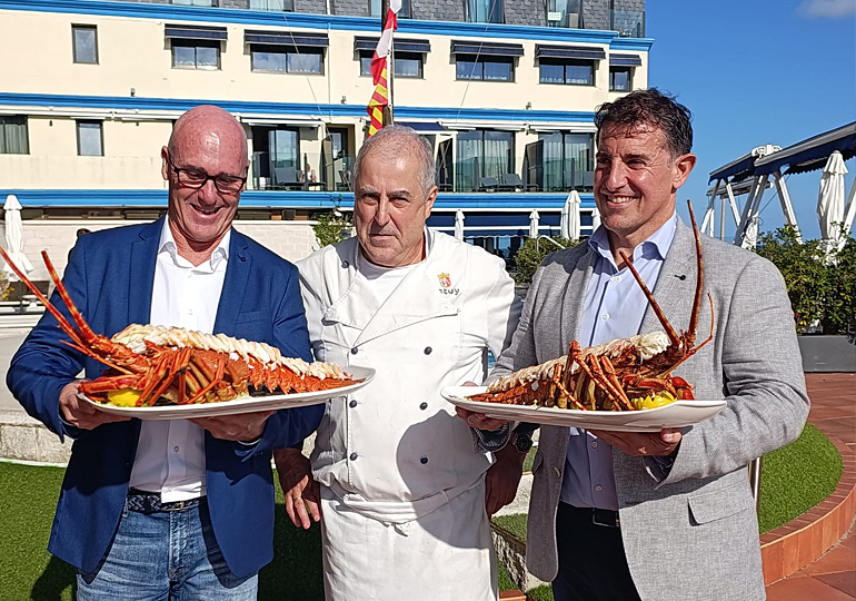 Presentación de las jornadas de la langosta en el restaurante Astuy, de Isla